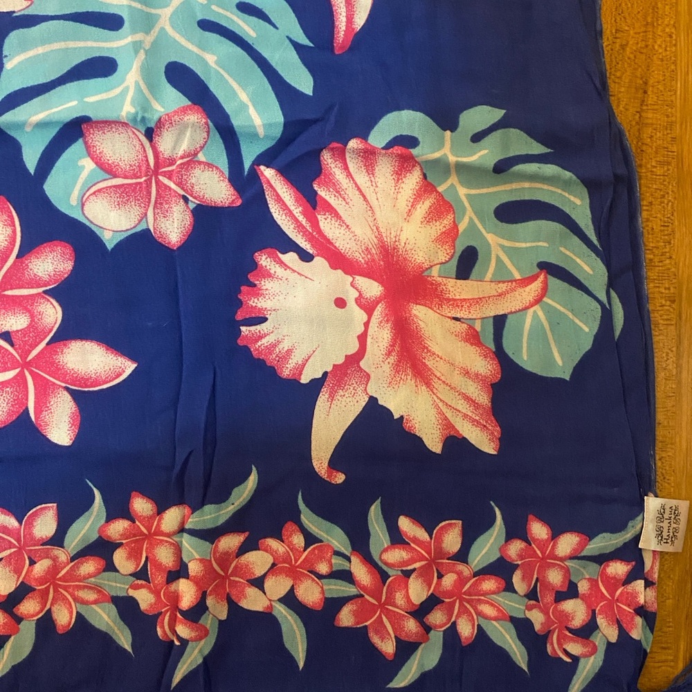 NWOT Lot of 2 Full Length Tropical Hawaiian Floral Sarongs 62β x 46β - Picture 6 of 12